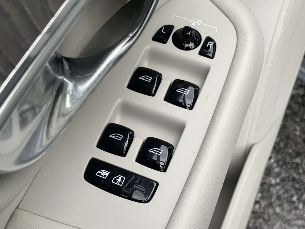 2023 Volvo XC90 Plus - Photo 6