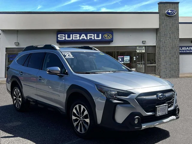 2023 Subaru Outback Touring