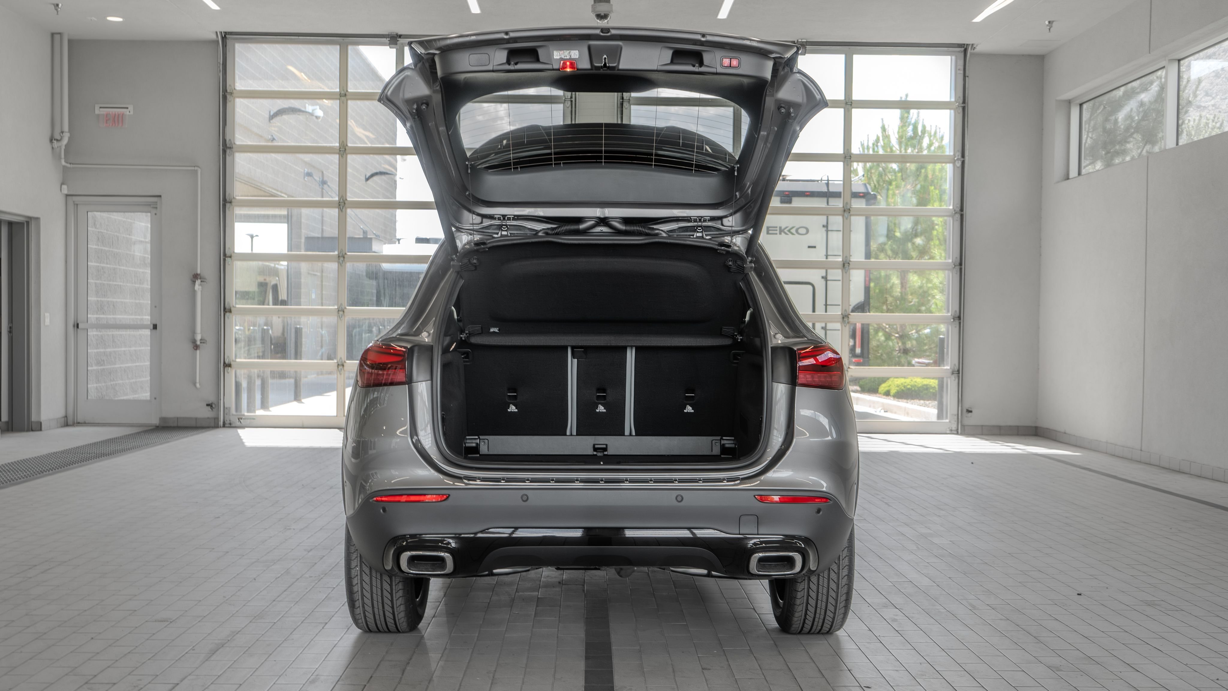 New 2026 Mountain Grey Metallic Mercedes-Benz GLA 250 image 16