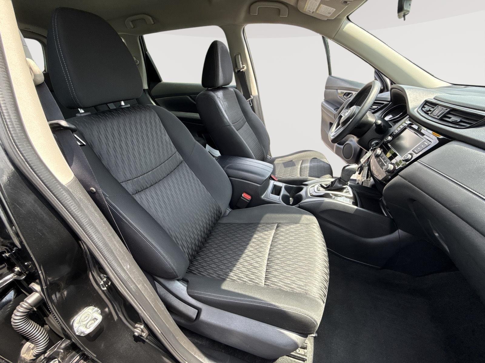 Used 2020 Magnetic Black Pearl Nissan S image 27