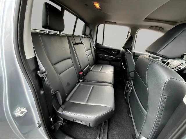 Used 2023 Silver Honda RTL-E image 29