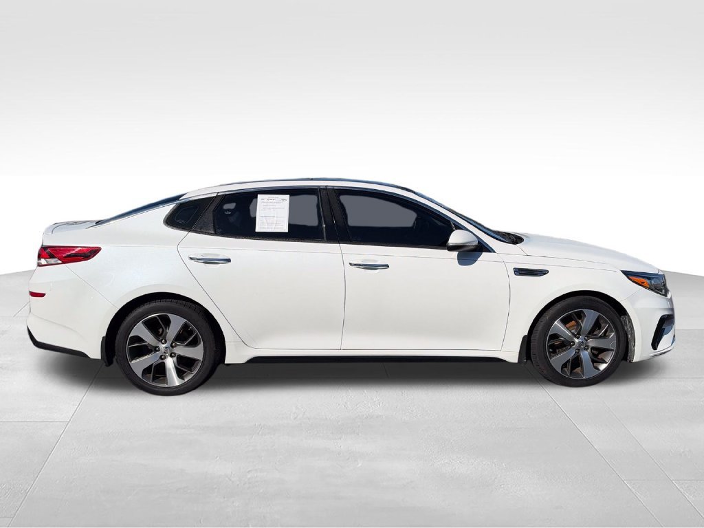 Used 2019 White Kia S image 6