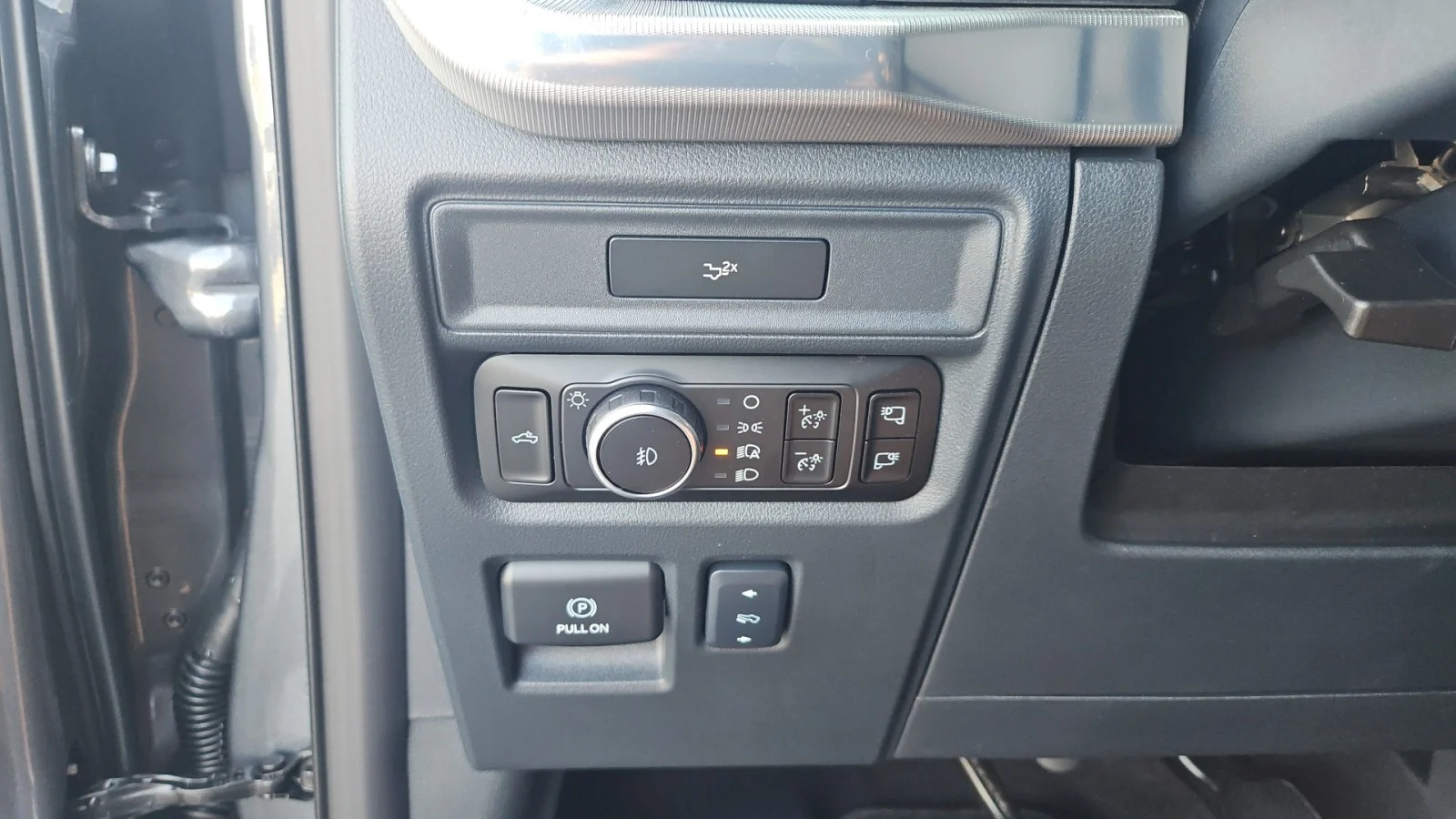 New 2026 Carbonized Gray Metallic Ford Lariat 4WD image 12