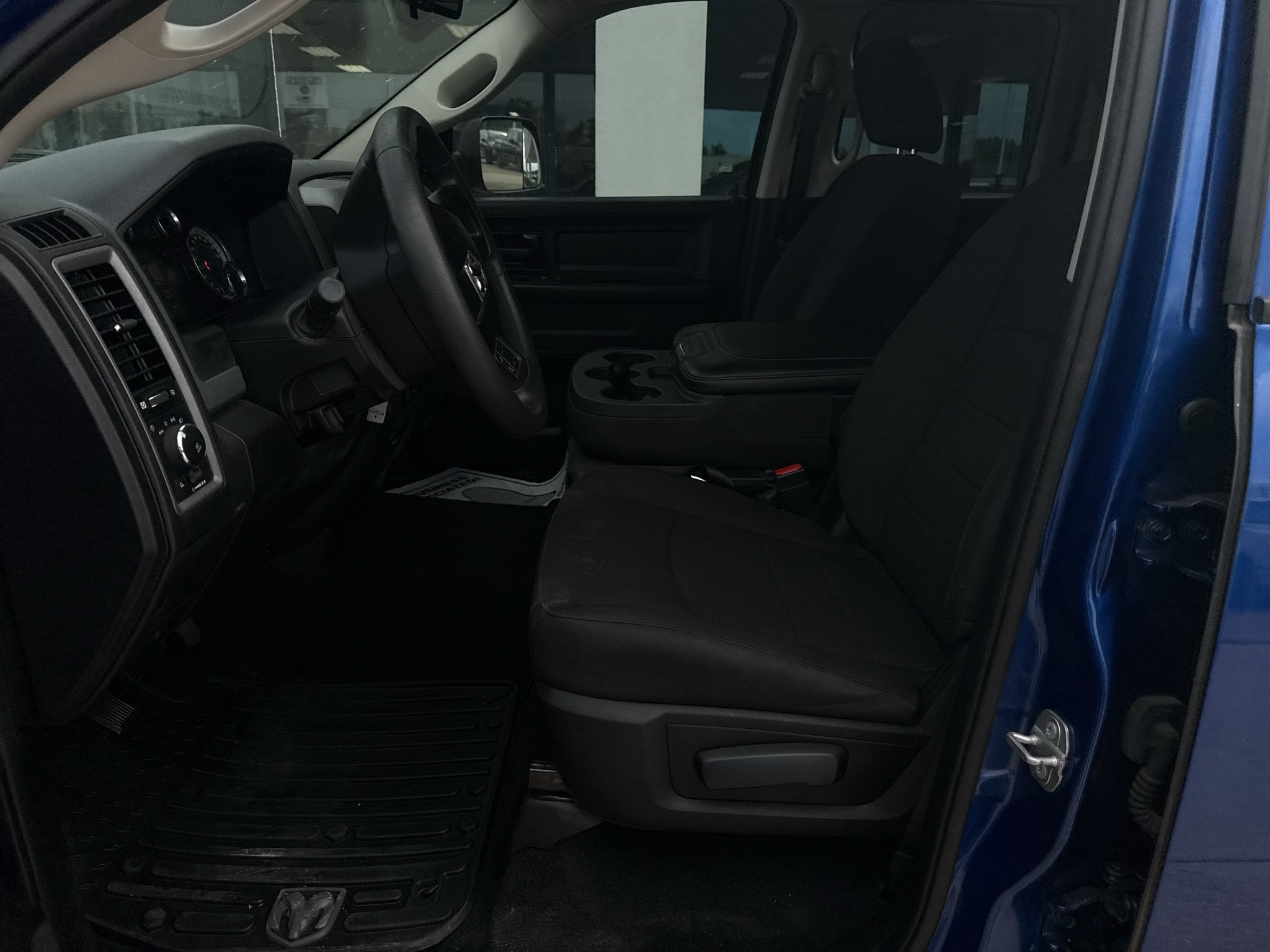 Used 2019 Blue Ram Express image 13