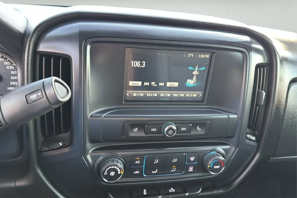 Used 2016 Black Chevrolet Custom image 26