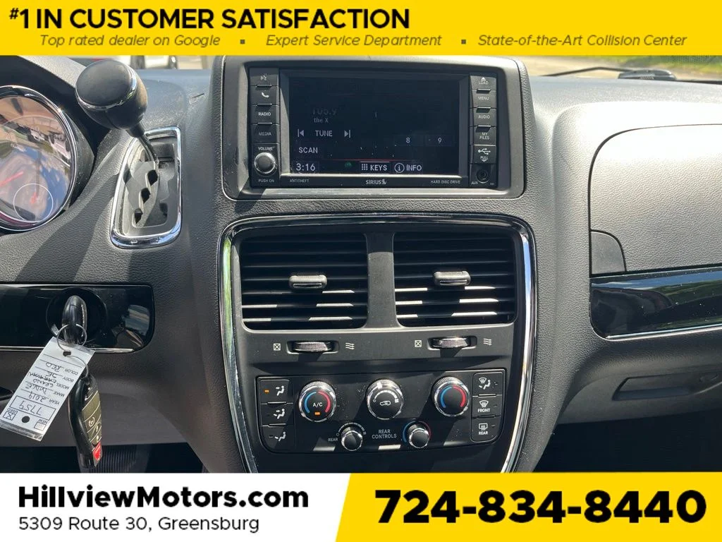 Used 2019 Red Dodge SE image 22