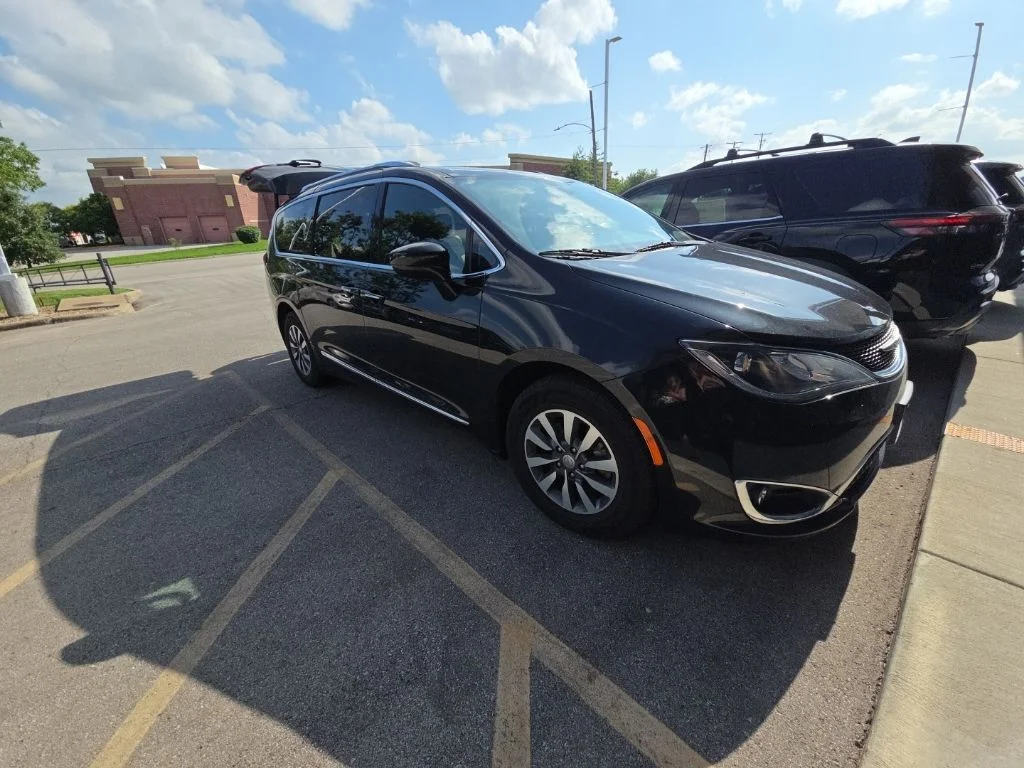 Used 2020 Black Chrysler Touring L Plus image 8