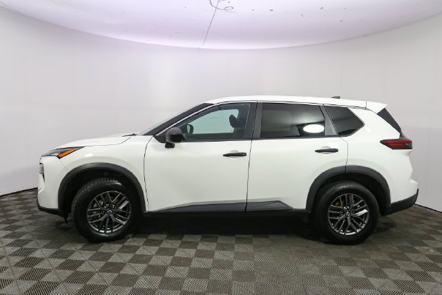 Used 2024 White Nissan S image 6