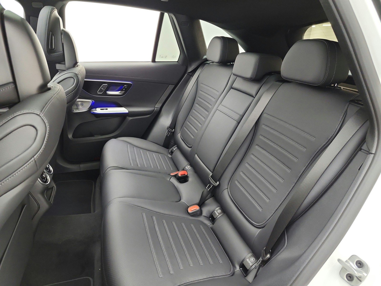 New 2026 Polar White Mercedes-Benz GLC 300 SUV image 11