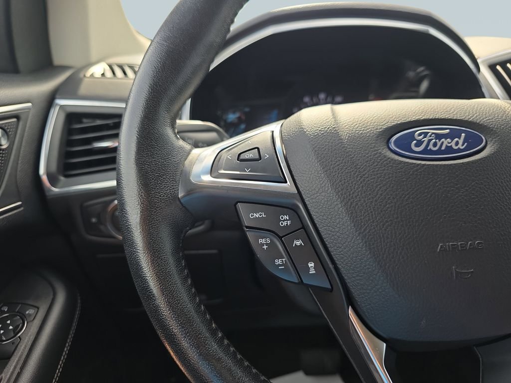 2021 Ford Edge Titanium - Photo 20