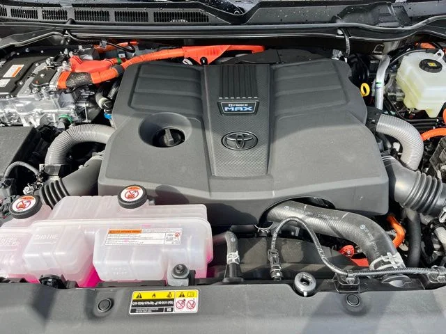 2026 Toyota Tundra Limited - Photo 28