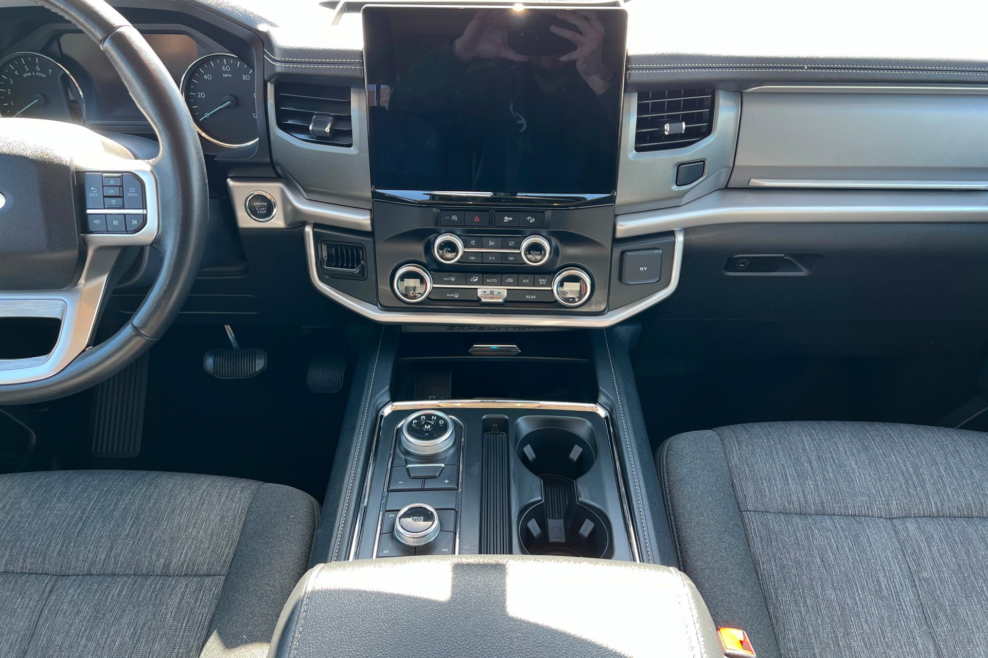 Used 2024 Silver Ford XLT image 14