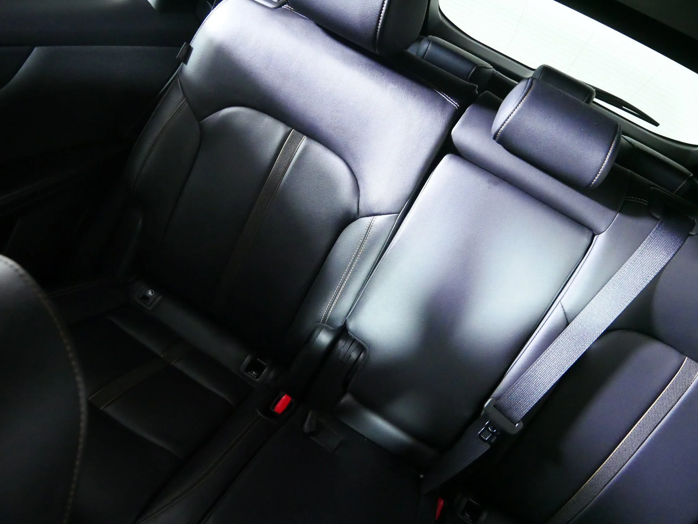 Certified Used 2025 Rhodium White Premium Mazda Select Package image 12