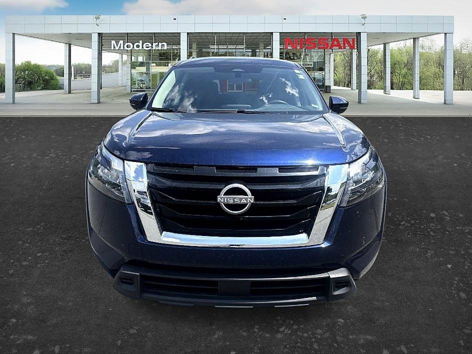 Certified Used 2024 Deep Ocean Blue Pearl Nissan SV image 8