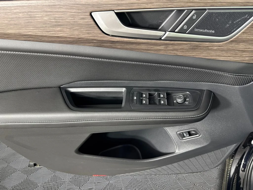 New 2026 Black Volkswagen 2.0T SEL Premium R-Line image 19