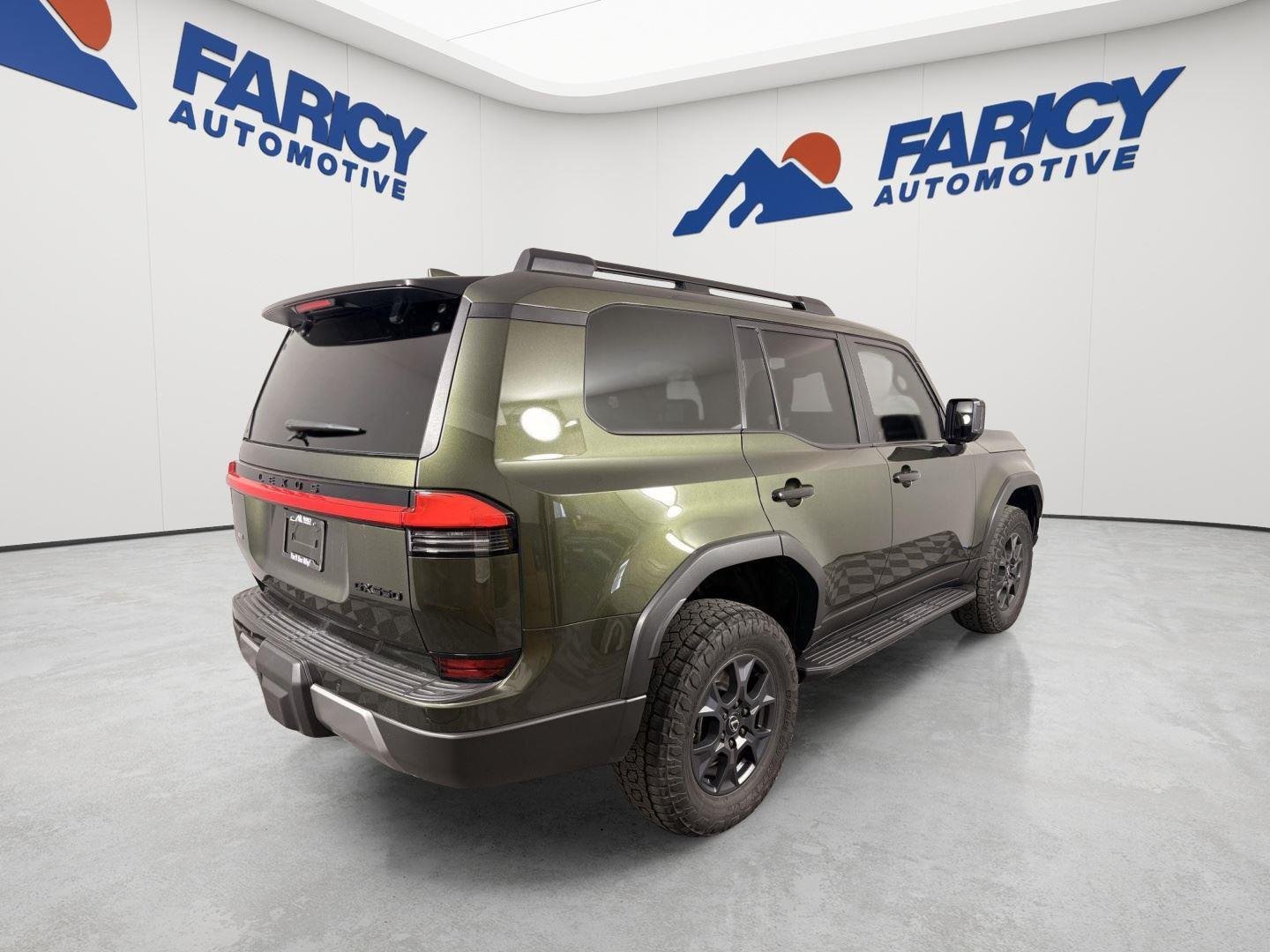 Used 2025 Nori Green Pearl Lexus GX 550 Overtrail image 8