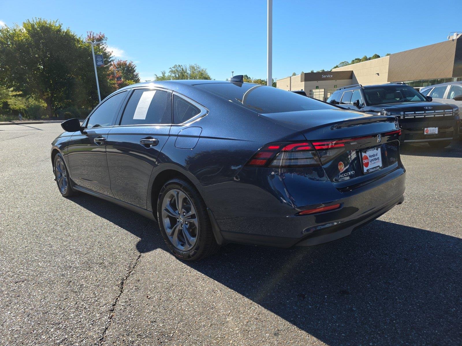 Used 2024 Canyon River Blue Metallic Honda EX image 4
