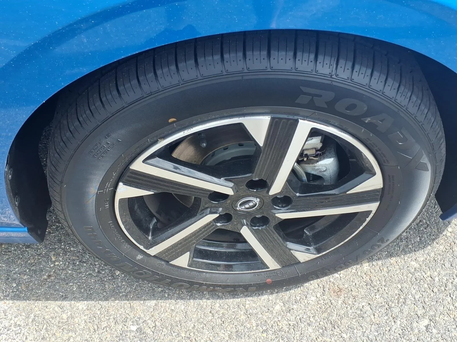 Used 2025 Electric Blue Metallic Nissan SV image 11