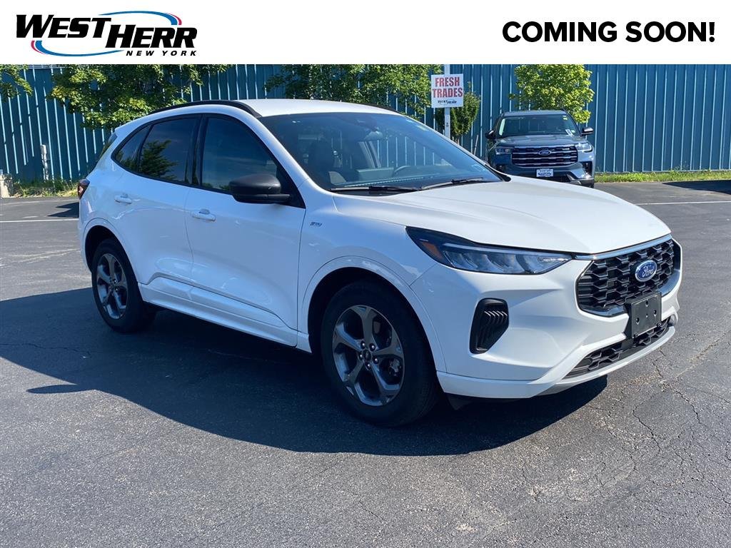 Used 2023 Oxford White Ford ST-Line image 1