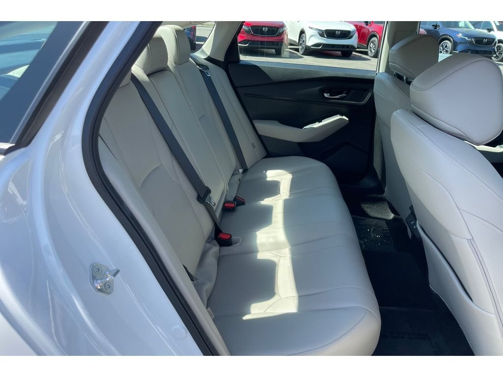 Used 2026 Platinum White Pearl Honda EX-L image 17