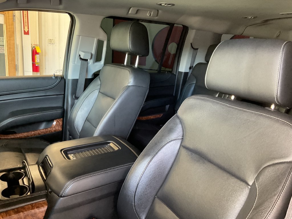 Used 2020 Gray Chevrolet Premier image 18