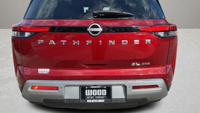 Used 2023 Scarlet Ember Tintcoat Nissan SL image 42