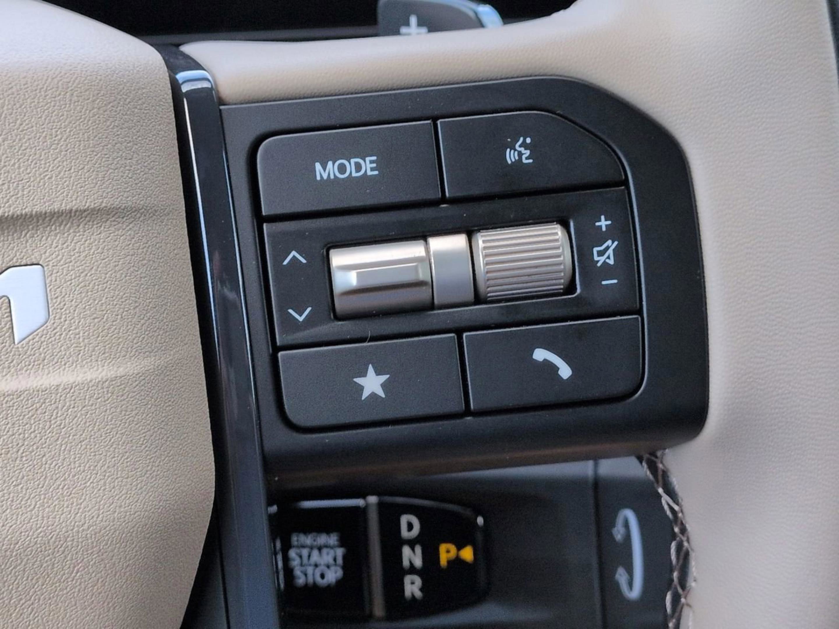 New 2027 Glacial White Pearl Kia EX image 31