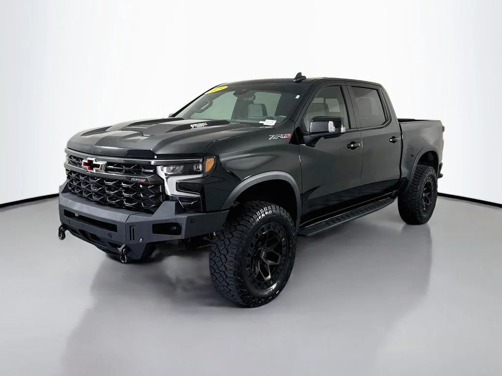 Used 2025 Black Chevrolet ZR2 image 3