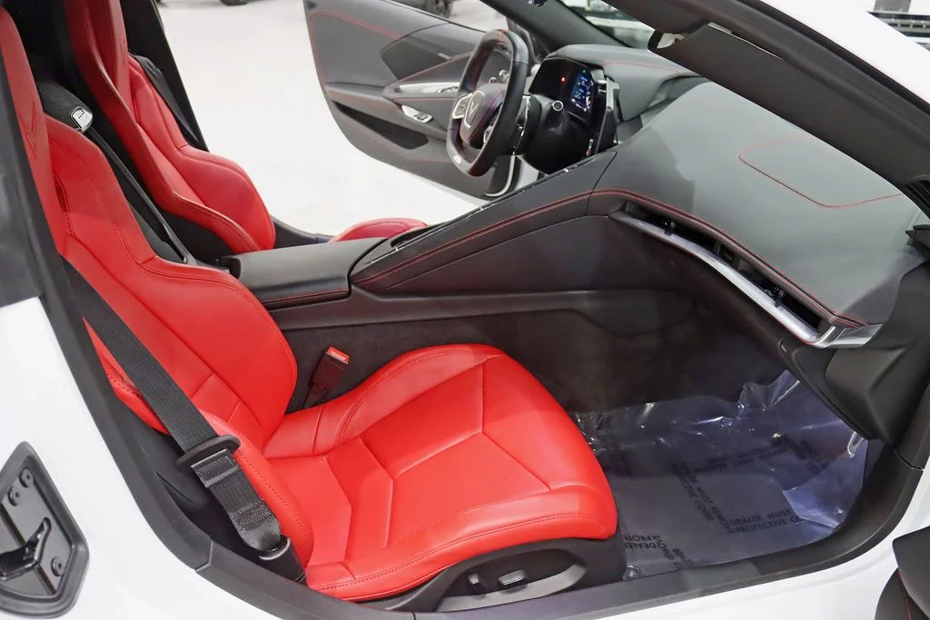 Used 2025 White Chevrolet E-Ray image 29