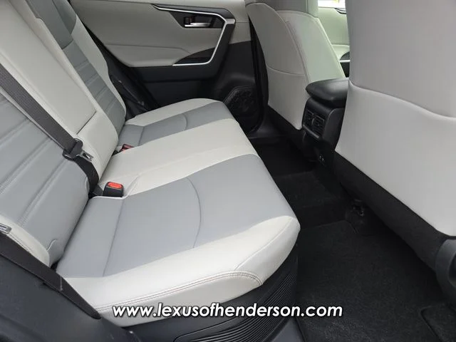 Used 2021 Blue Toyota XLE Premium image 16