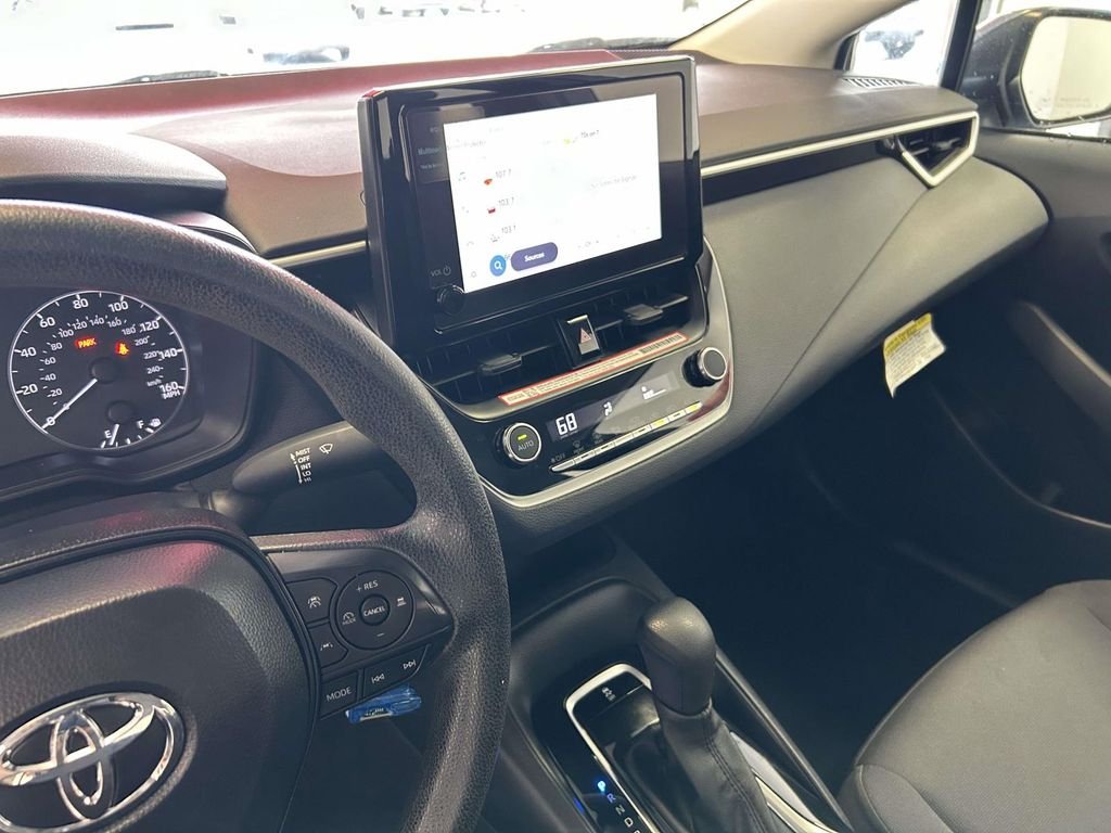 Certified Used 2025  Toyota LE image 22