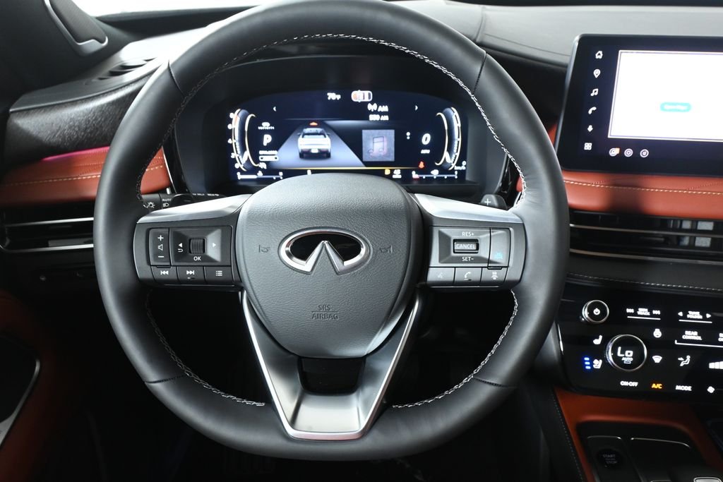 New 2027 2T RAD WHT INFINITI Autograph AWD image 18
