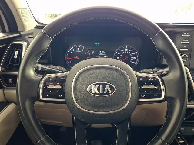 Used 2021 White Kia S image 23