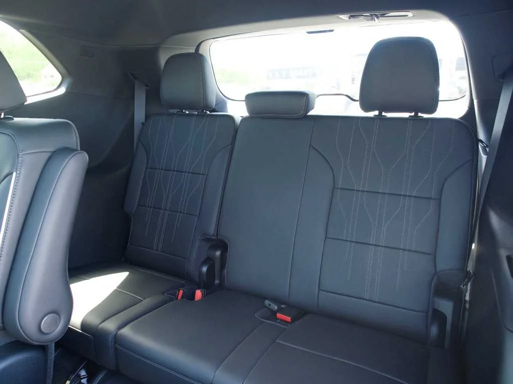 2026 Buick Enclave Avenir - Photo 17