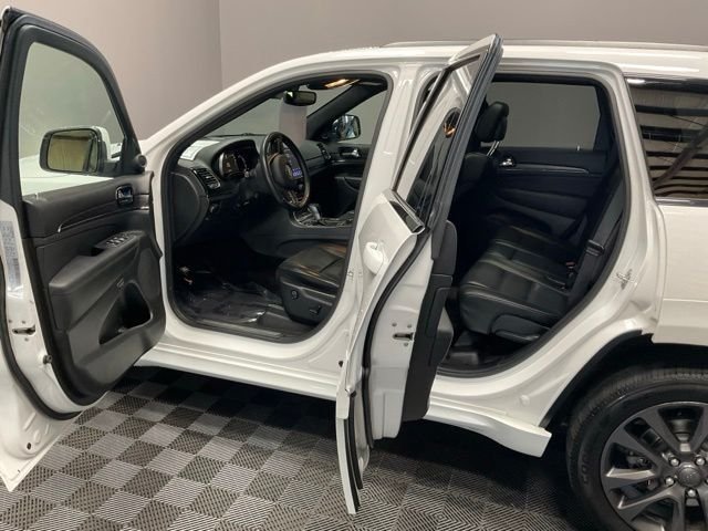 Used 2019 Bright White Clearcoat Jeep High Altitude image 12