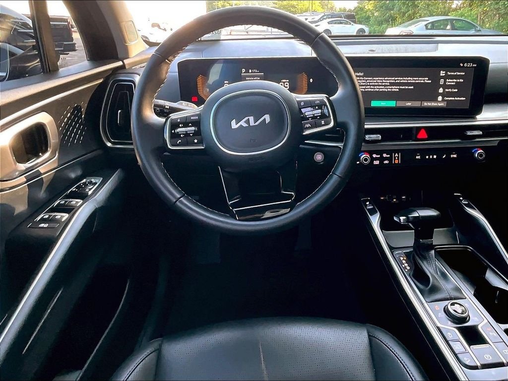 Used 2025 Black Kia S image 17