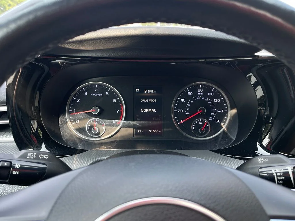 Used 2021 Wolf Gray Kia GT-Line image 21