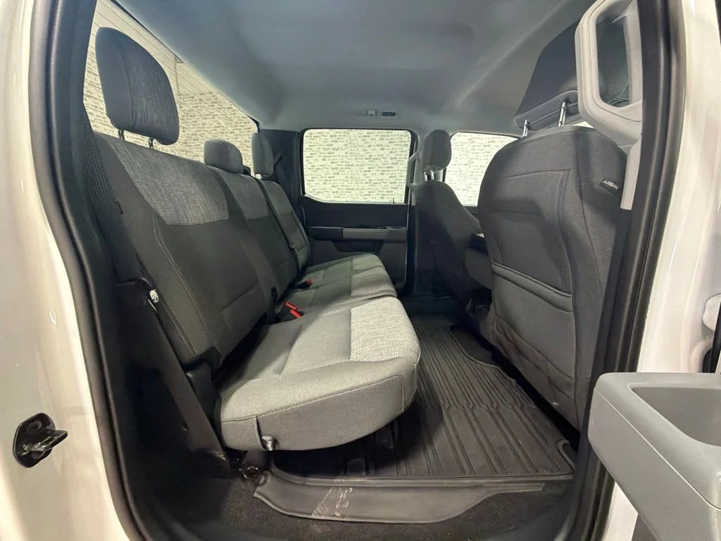 Used 2023 Oxford White Ford XLT image 12