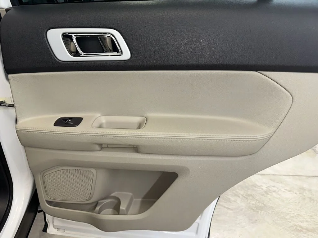 2014 Ford Explorer XLT - Photo 26
