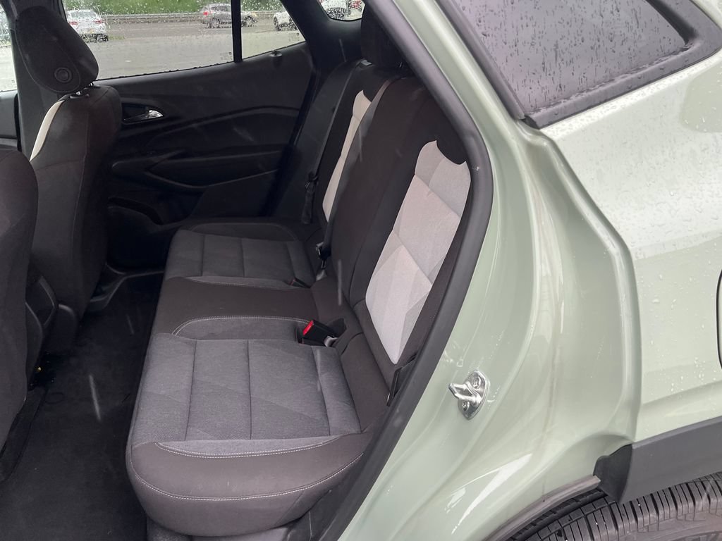 Certified Used 2024 Cacti Green Chevrolet 1RS image 19