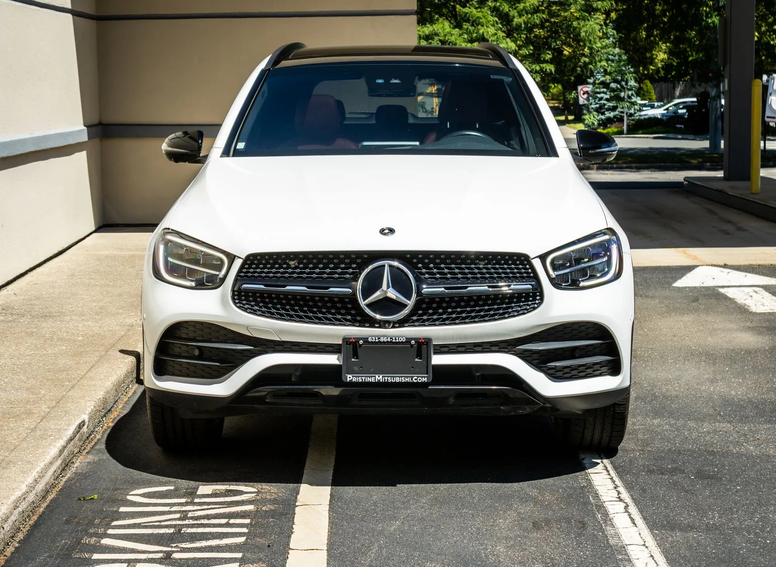 Used 2022  Mercedes-Benz GLC 300 image 2