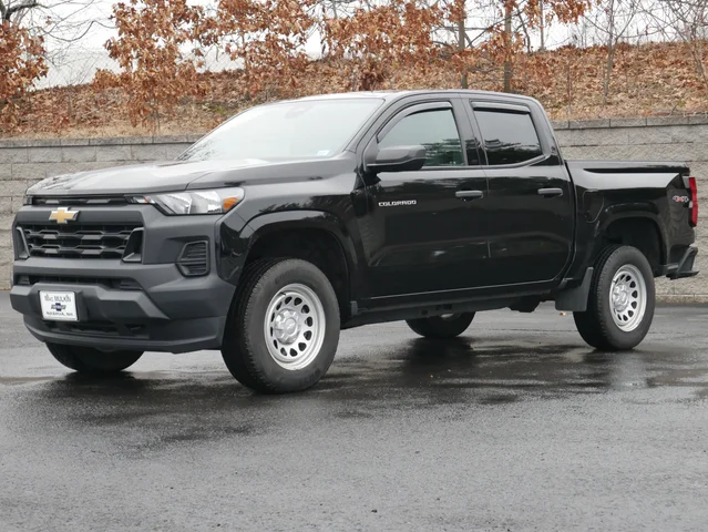2023 Chevrolet Colorado WT