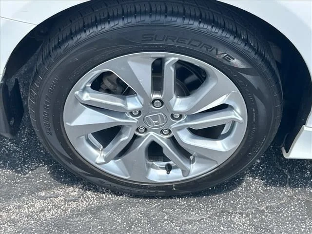 Used 2019  Honda LX image 33