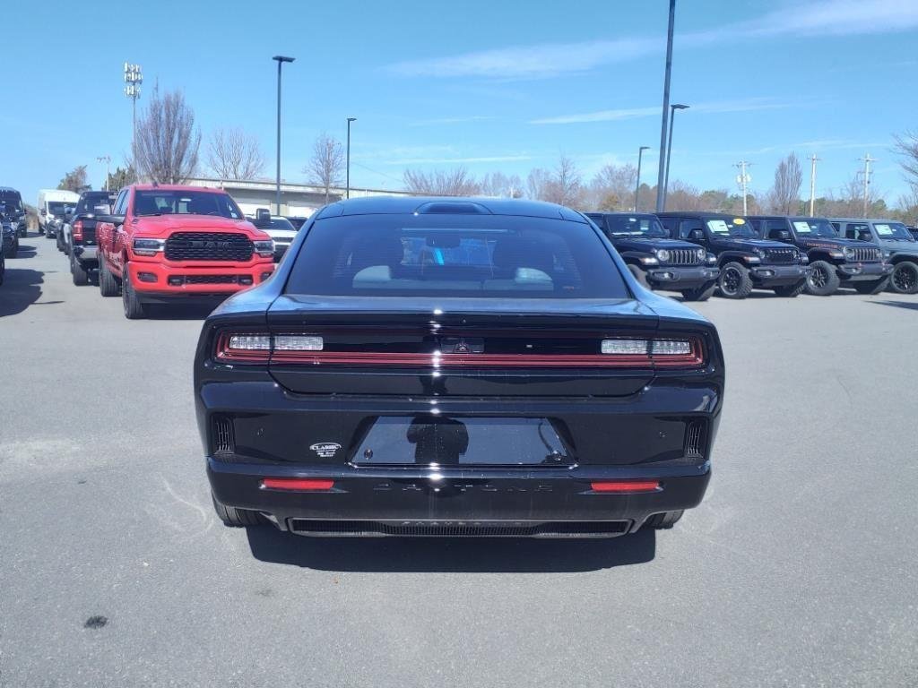 2025 Dodge Charger Daytona R/T - Photo 18