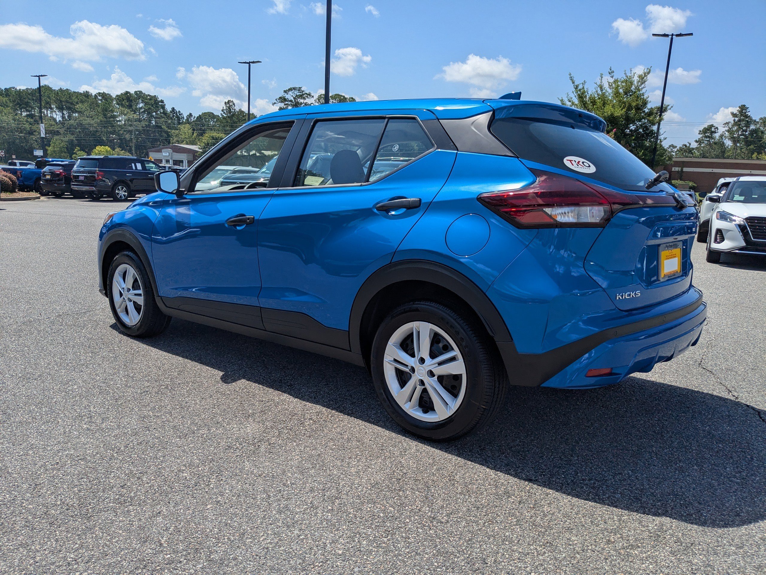 2025 Nissan KICKS PLAY Base - Photo 6
