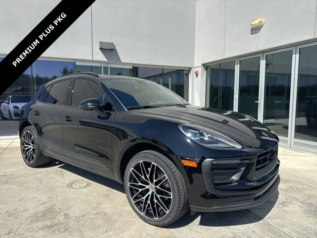 2023 Porsche Macan 