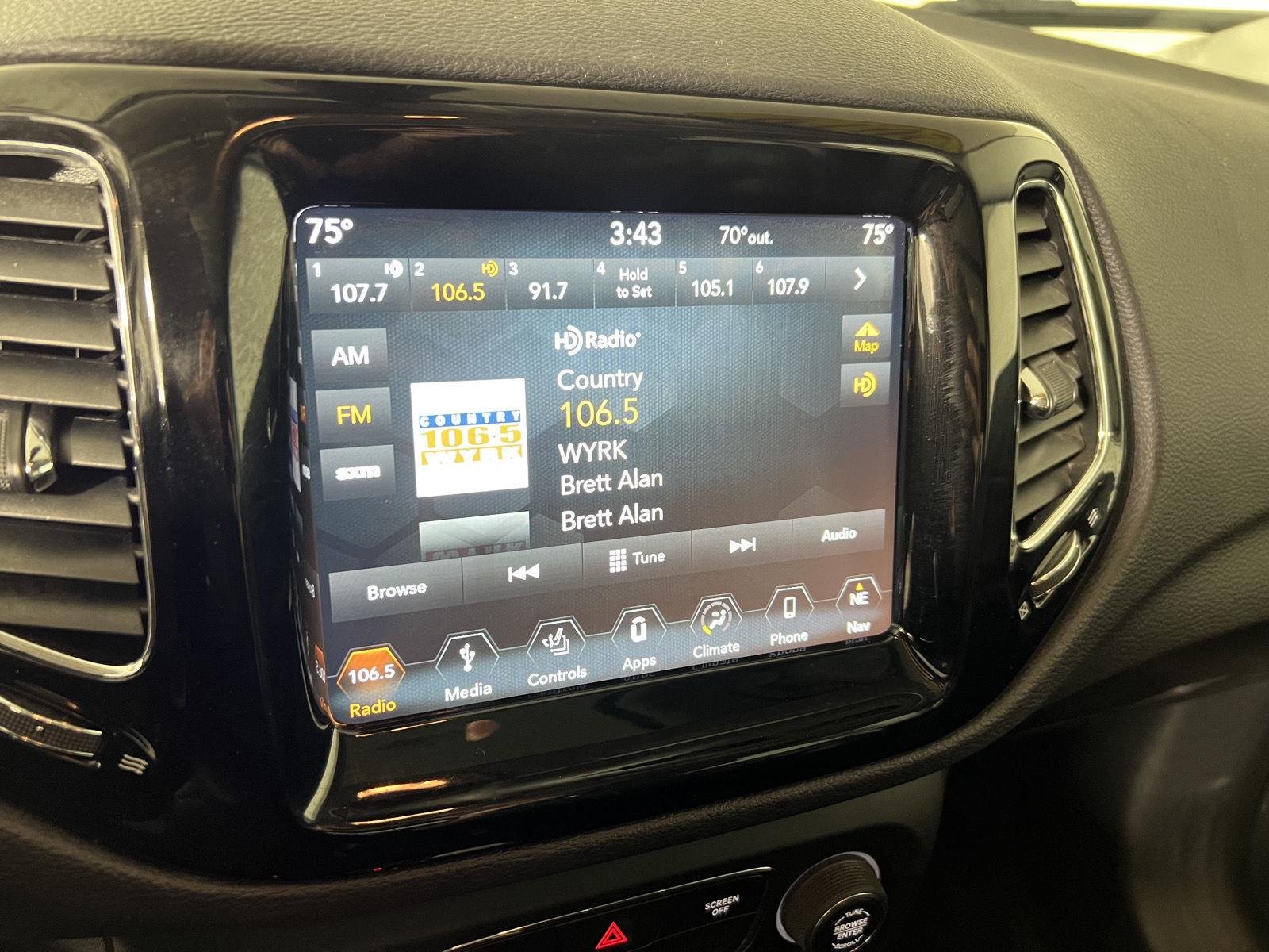 Used 2019 Pearl White Tri-Coat Jeep Limited image 17