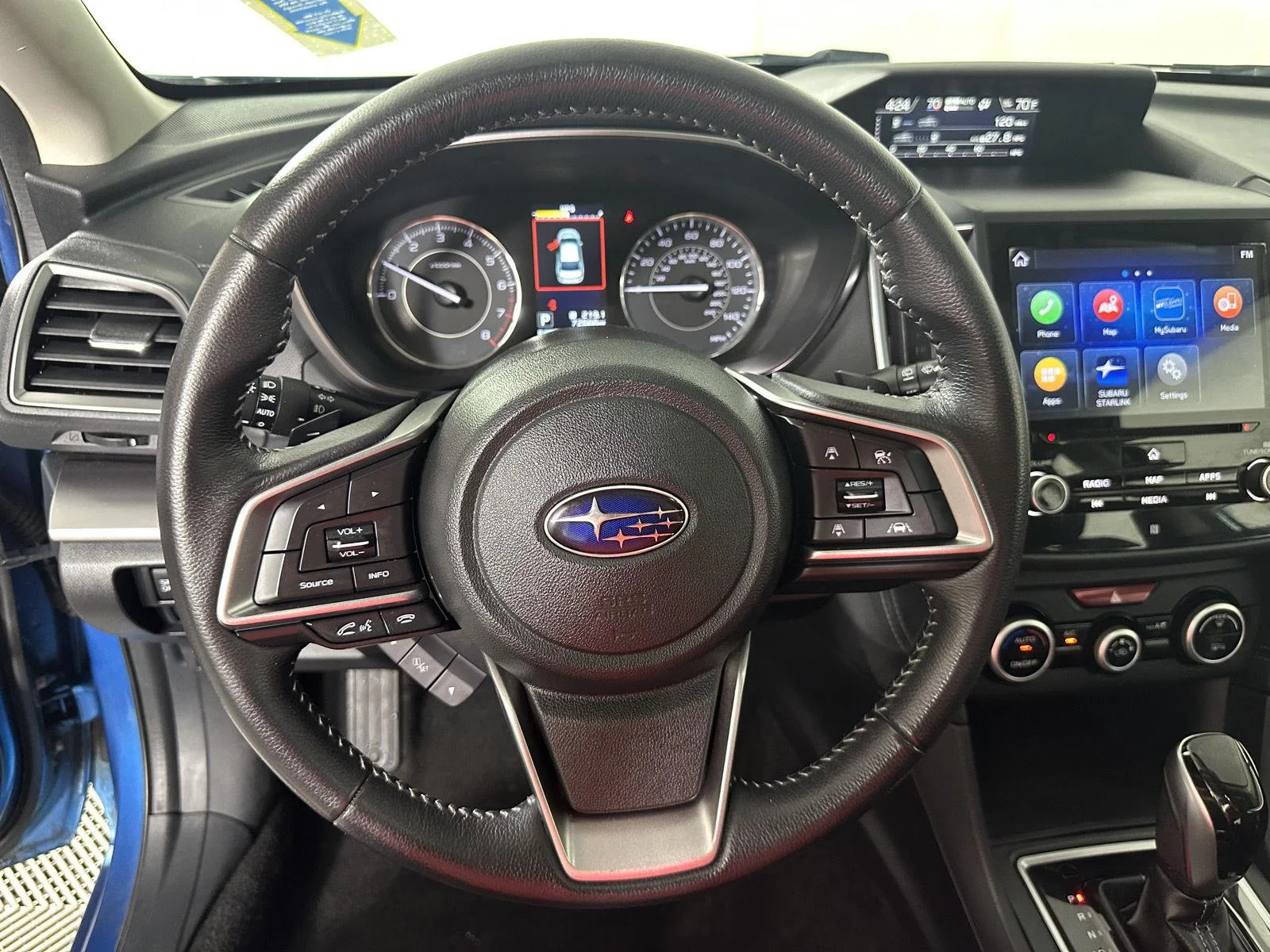 Used 2019 Island Blue Pearl Subaru Limited image 9