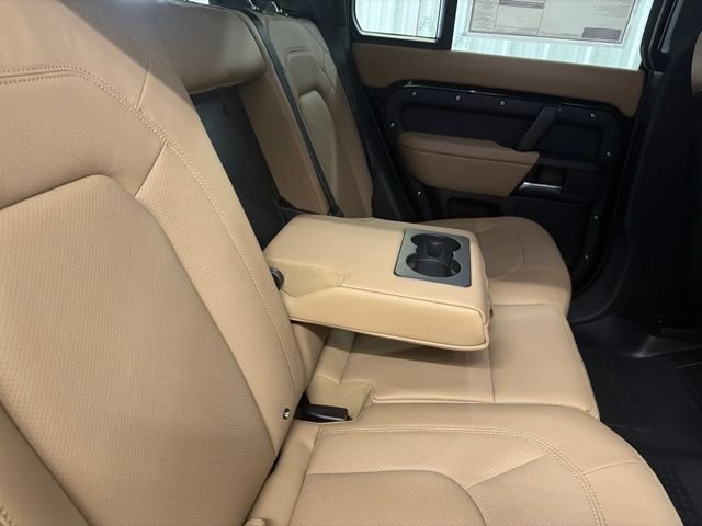 New 2026 Santorini Black Land Rover X-Dynamic SE image 20