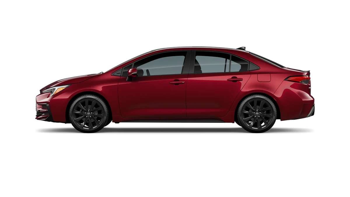 New 2026 Ruby Flare Pearl with Midnight Black Metallic roof Toyota XSE image 4